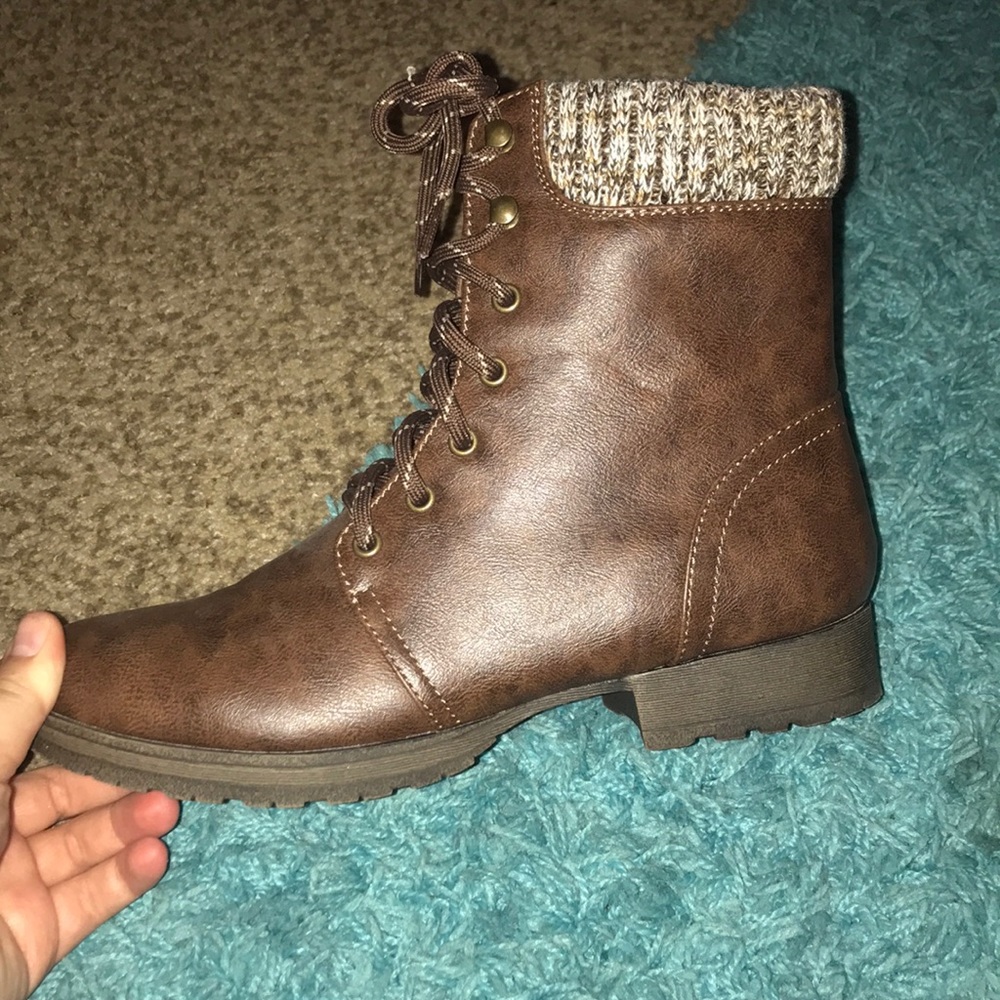 combat boots